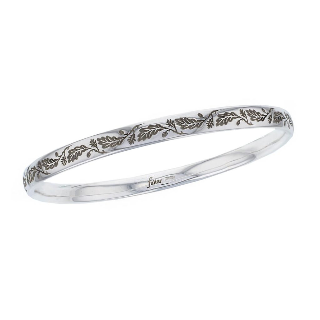 solid oakleaf pattern sterling silver ladies bangle designer, handmade by Faller, hand crafted, precious jewellery, jewelry, hand crafted wristwear, custom made, personalised engraving, Derry, oak leaf, acorn