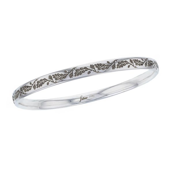solid oakleaf pattern sterling silver ladies bangle designer, handmade by Faller, hand crafted, precious jewellery, jewelry, hand crafted wristwear, custom made, personalised engraving, Derry, oak leaf, acorn