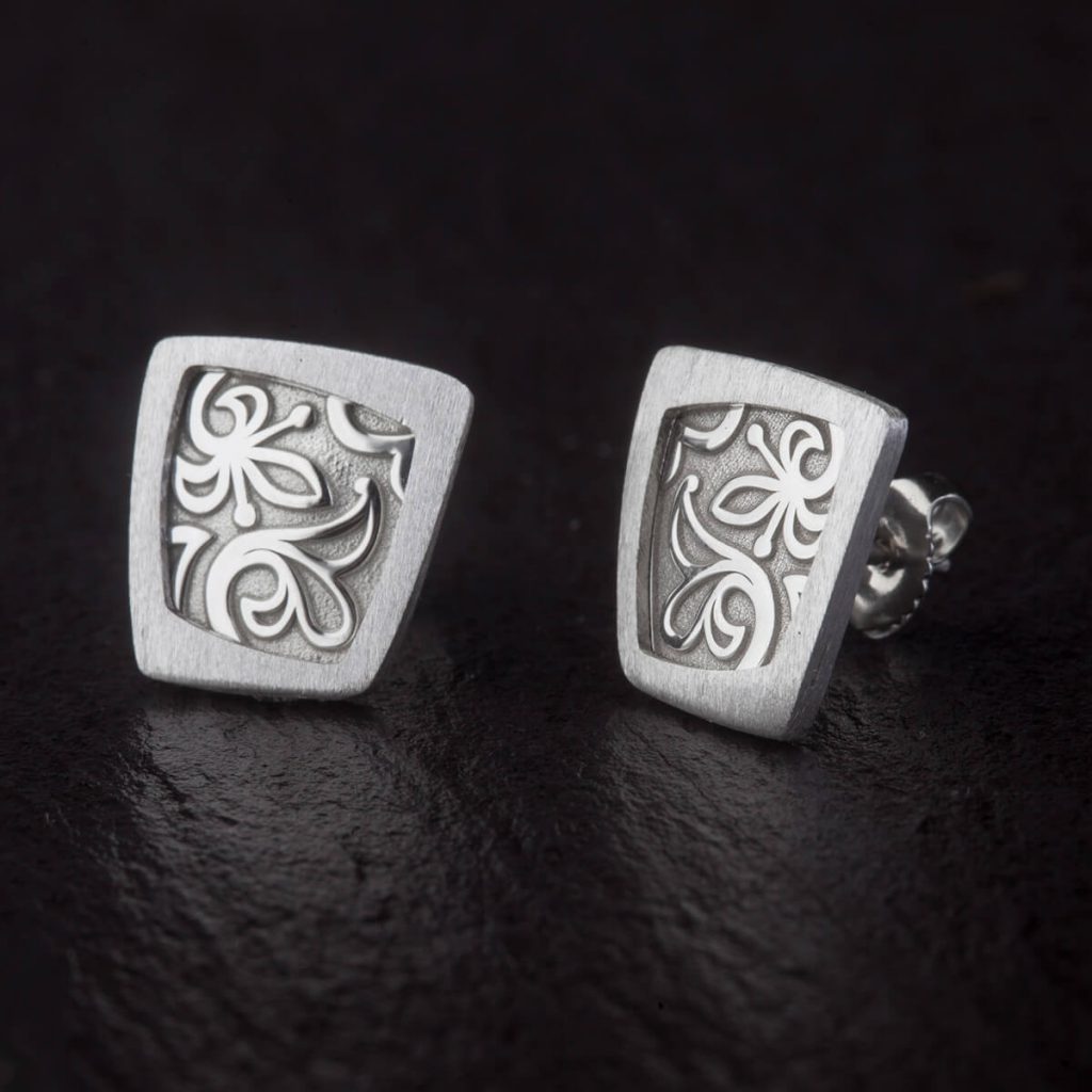 Galloglas Fleur silver stud earrings