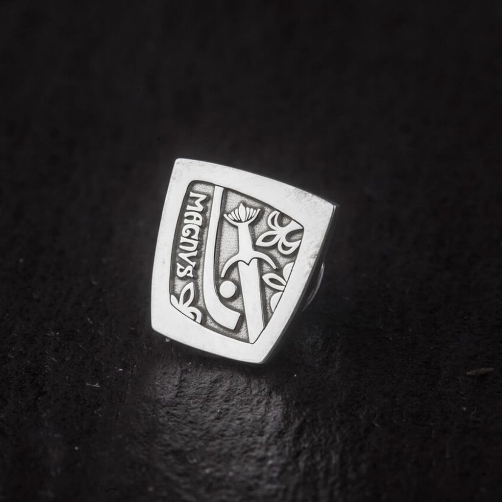 Galloglas Magnus silver lapel pin