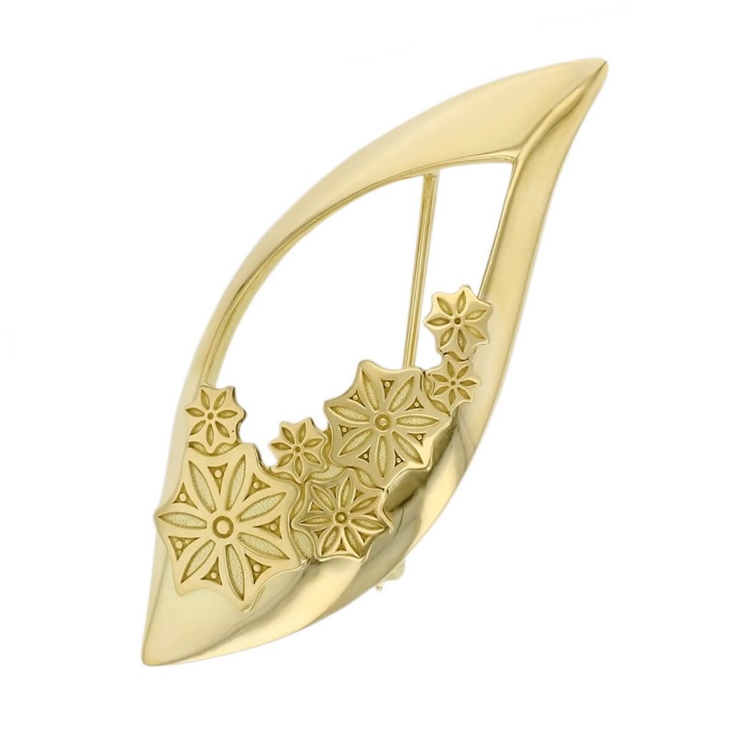 Marigold Floral 18ct yellow gold brooch