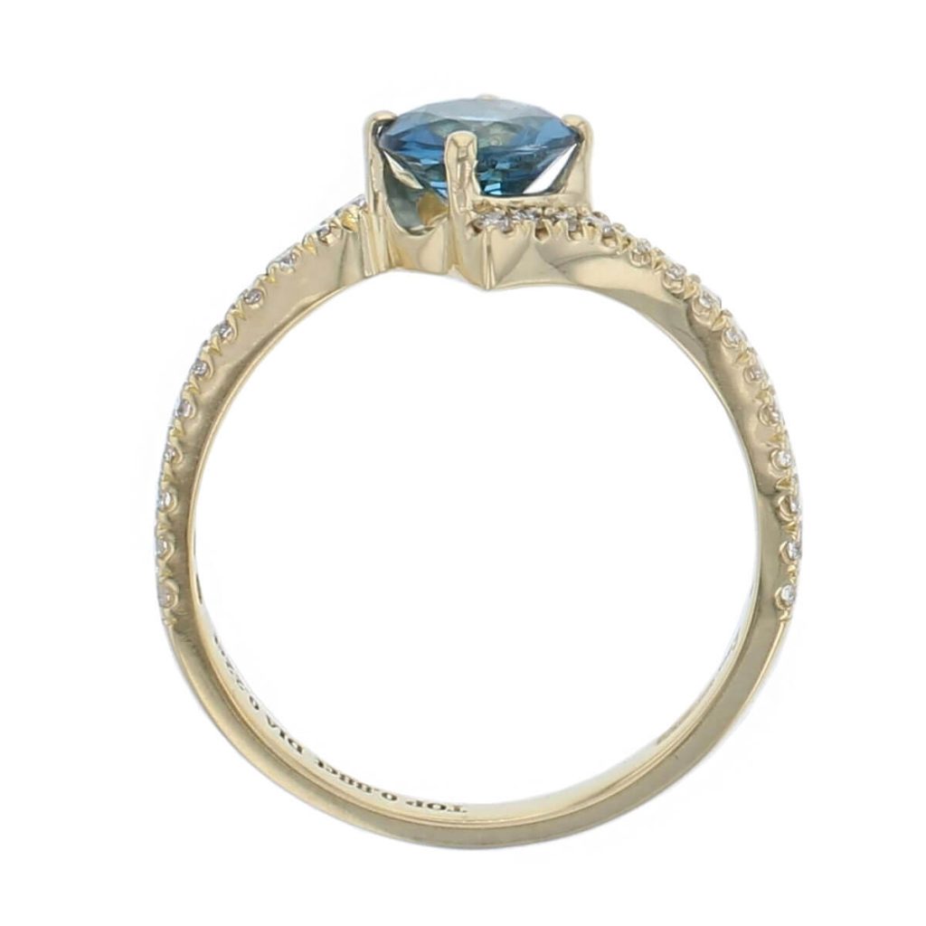18ct yellow gold ladies round brilliant cut blue topaz & diamond designer multi stone ring designed & hand crafted by Faller of Derry/ Londonderry, twist dress ring, precious gem jewellery, jewelry, shoulder set