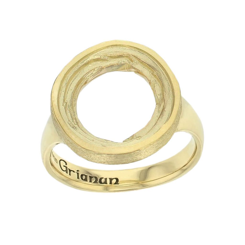 Grianán of Aileach 18ct yellow gold ring