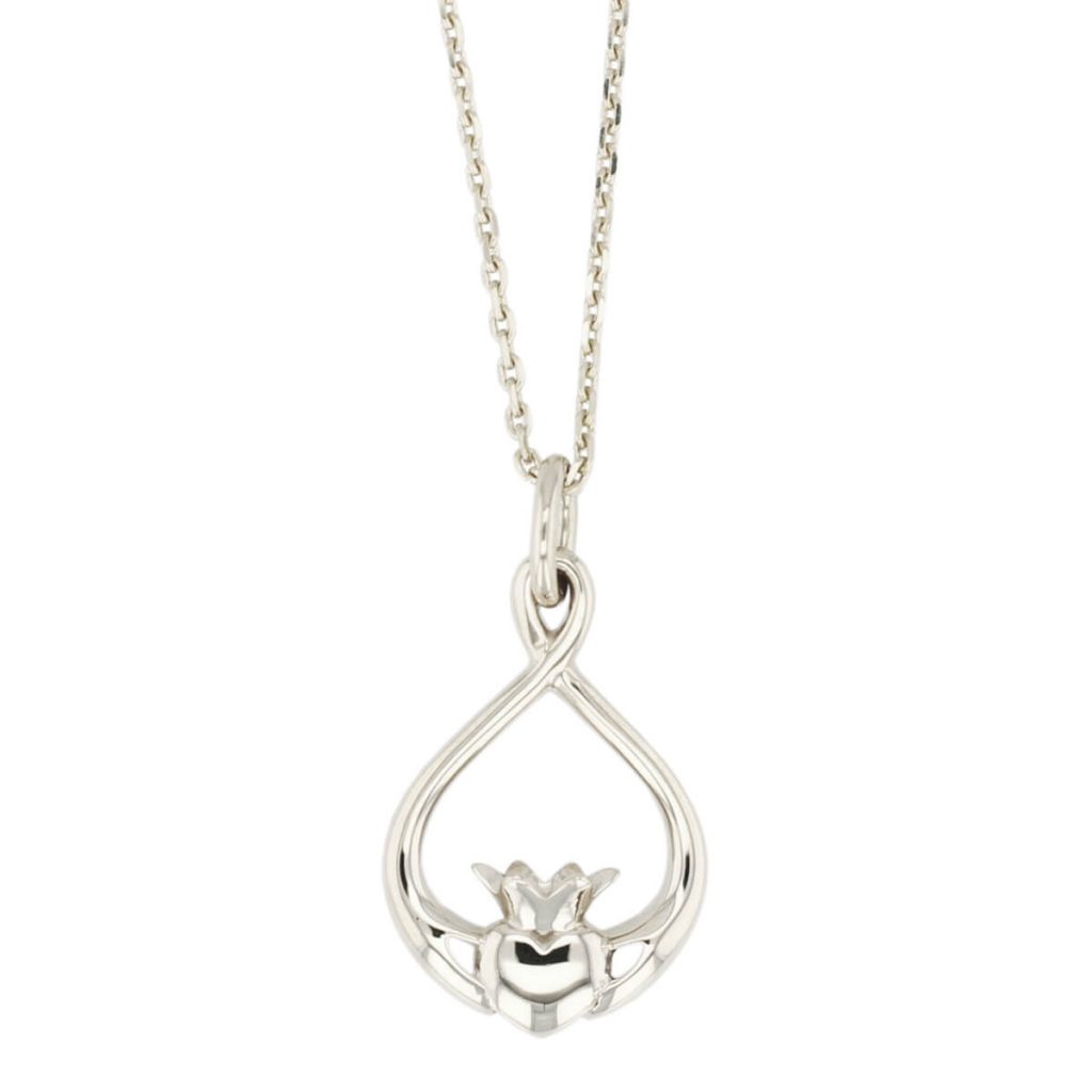 silver claddagh pendant with chain