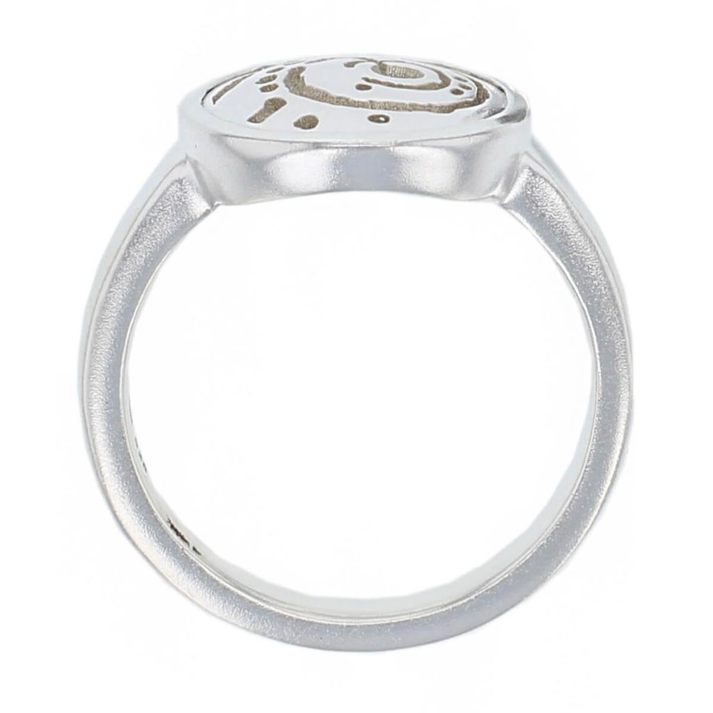 Prehistoric rock art, Isle of Doagh sterling silver ring, side view