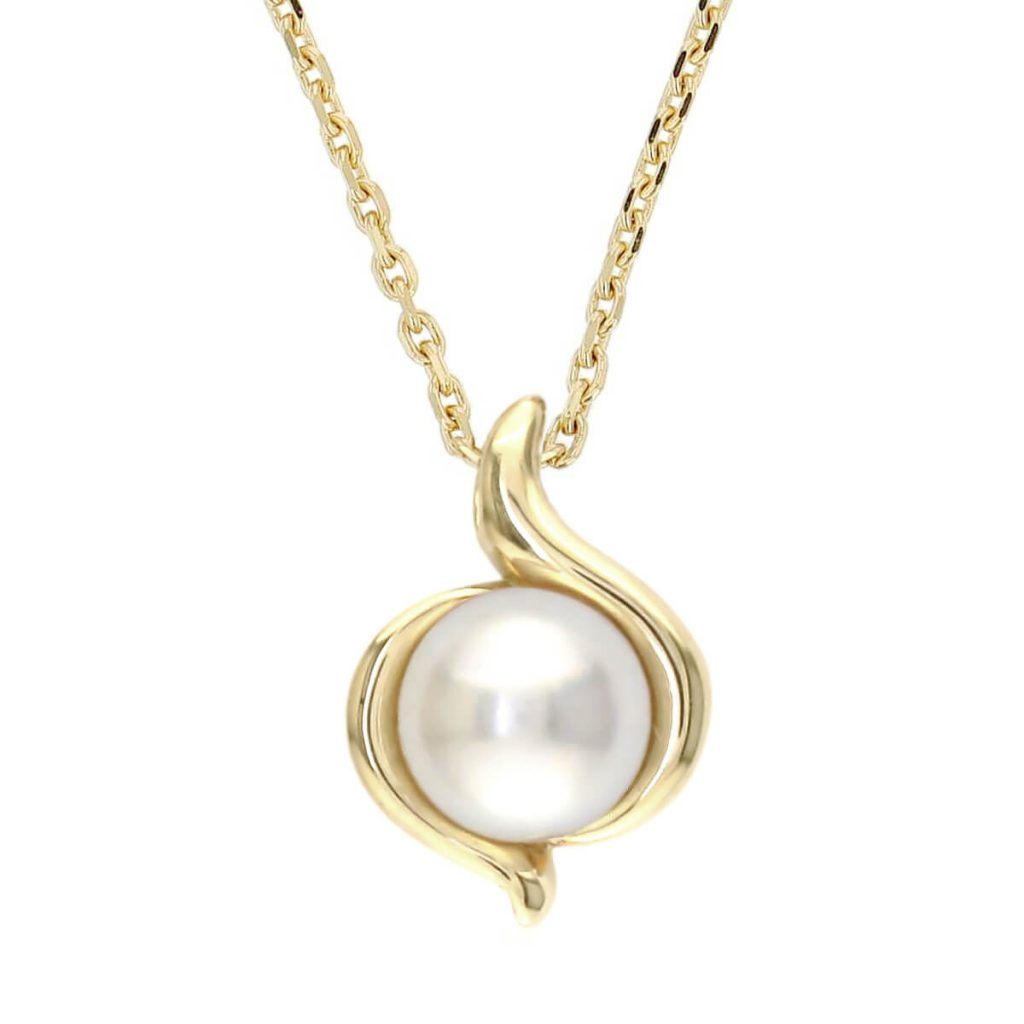 6.5mm Akoya cultured saltwater pearl 18ct yellow gold pendant with chain