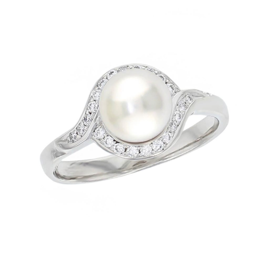 Akoya pearl & diamond platinum ladies dress ring