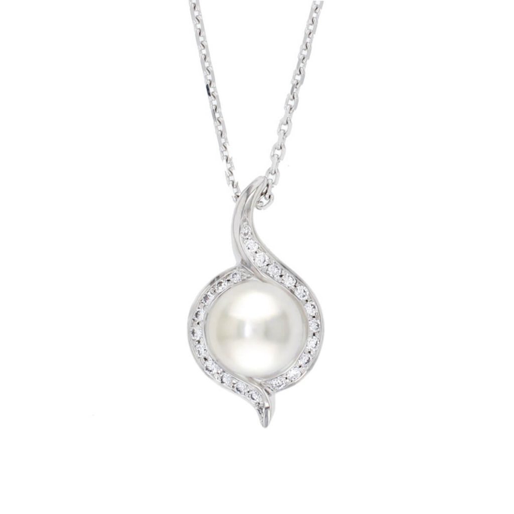 6- 6.5mm Akoya cultured saltwater pearl diamond halo platinum pendant with chain