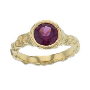 Garnet 18ct Yellow Gold Molten Ring