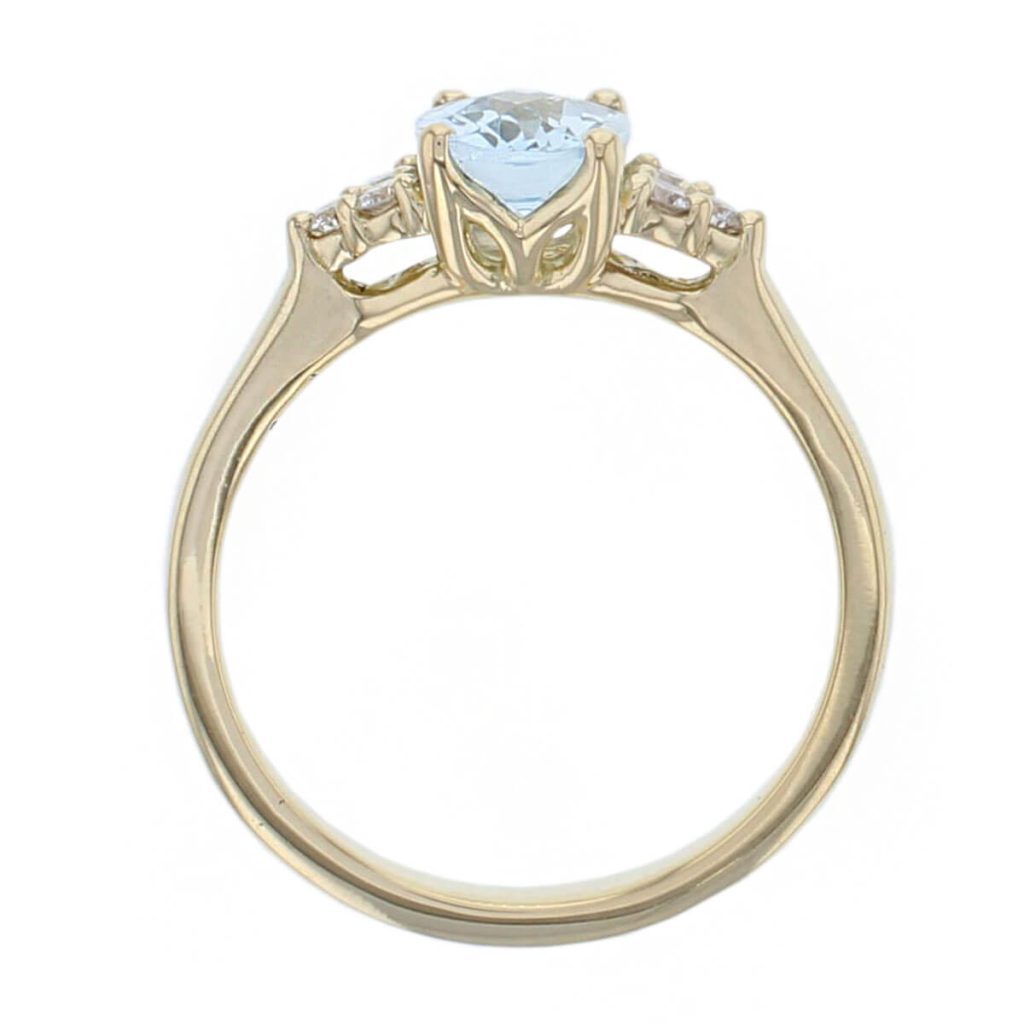 Aquamarine & Diamond 18ct Yellow Gold Shoulder set Ring