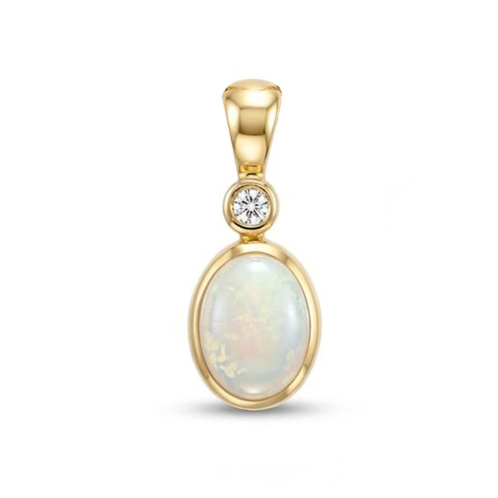 Cabochon opal 18ct yellow gold pendant